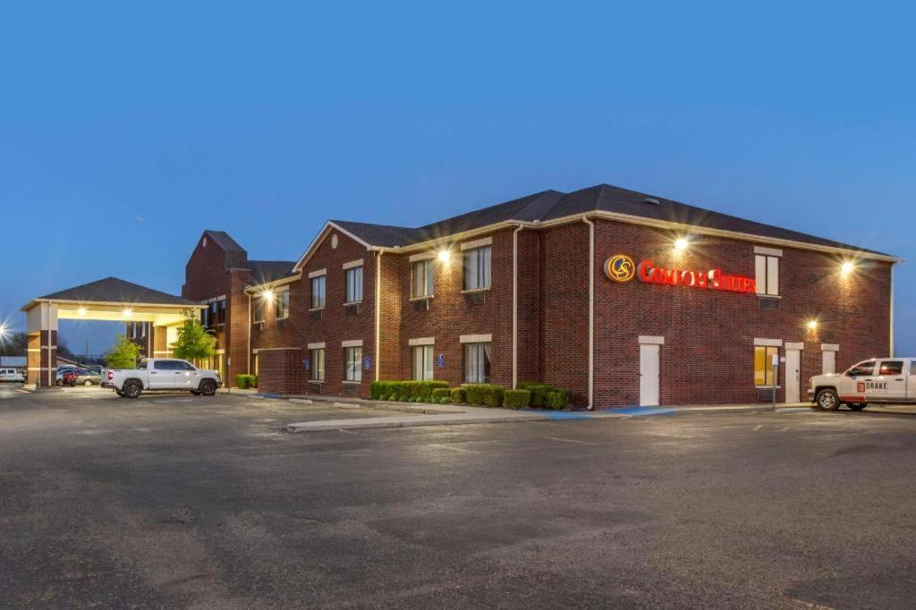 Comfort Suites Plainview Екстериор снимка