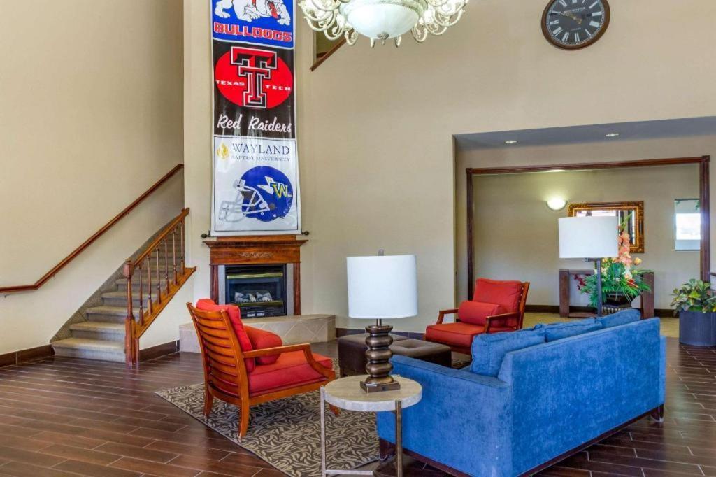 Comfort Suites Plainview Екстериор снимка