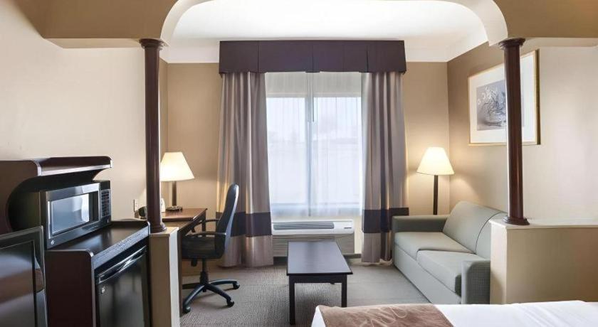 Comfort Suites Plainview Екстериор снимка