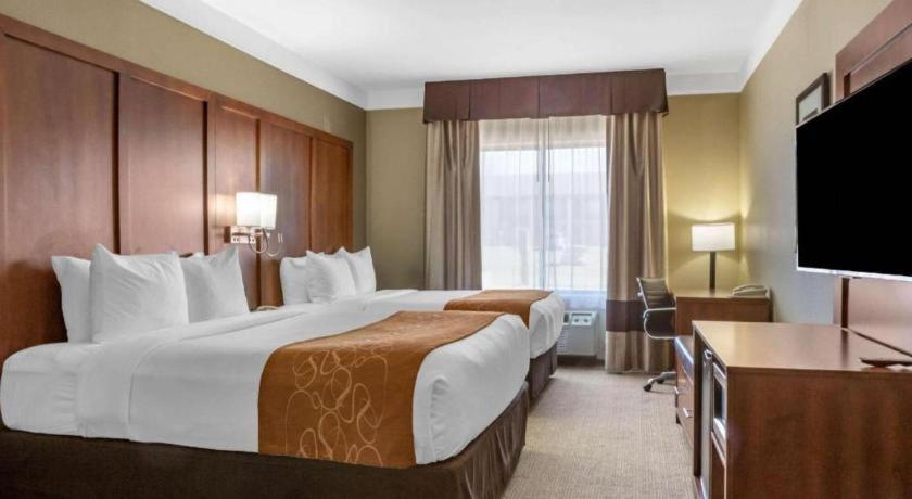 Comfort Suites Plainview Екстериор снимка